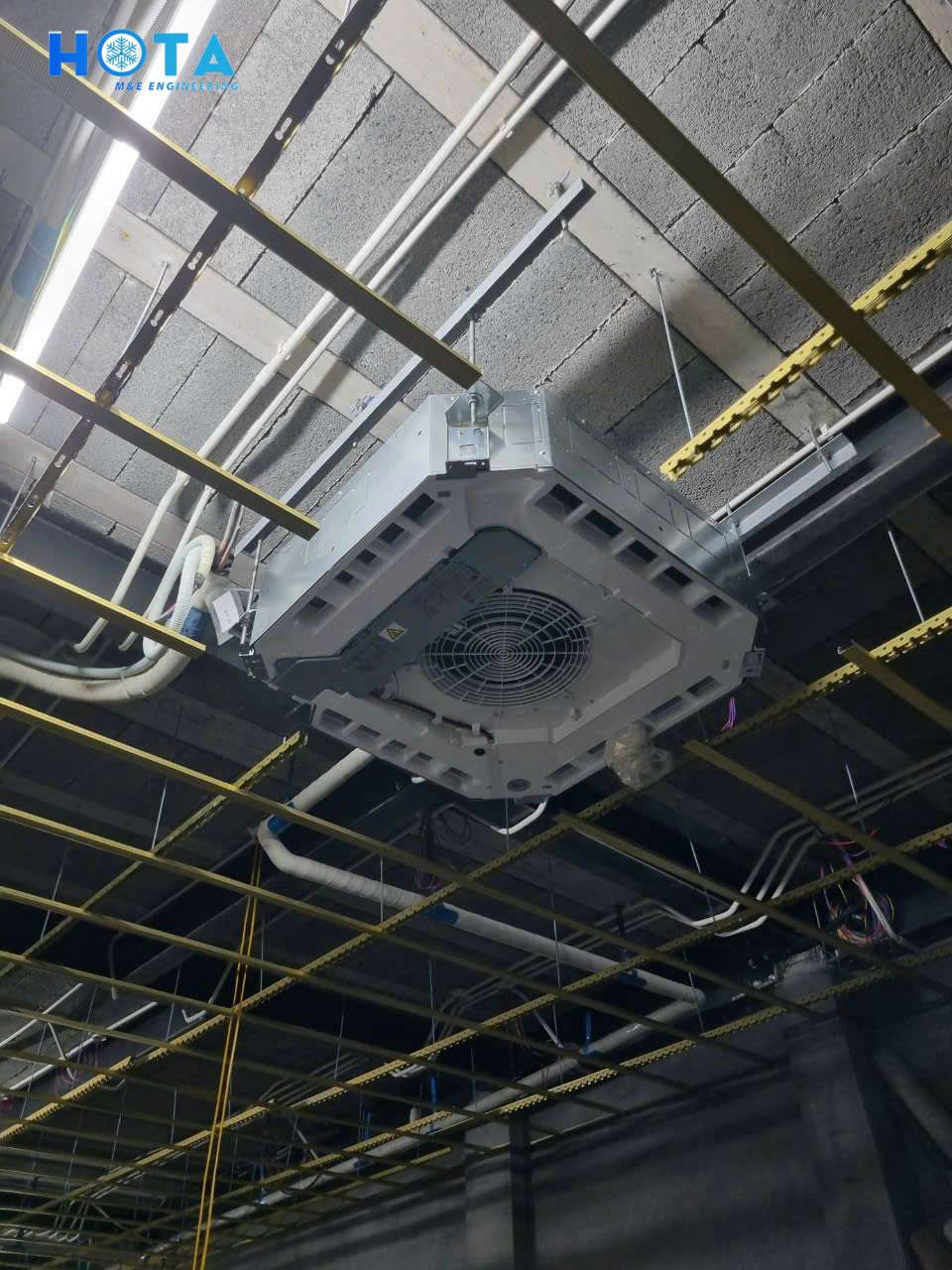 Dieu Hoa Am Tran Cassette Daikin 012