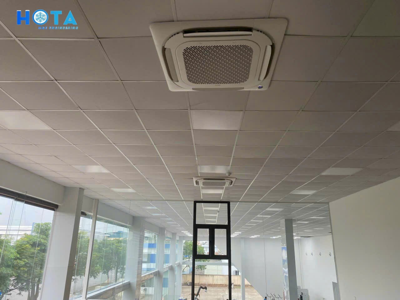 Dieu Hoa Am Tran Cassette Daikin 013