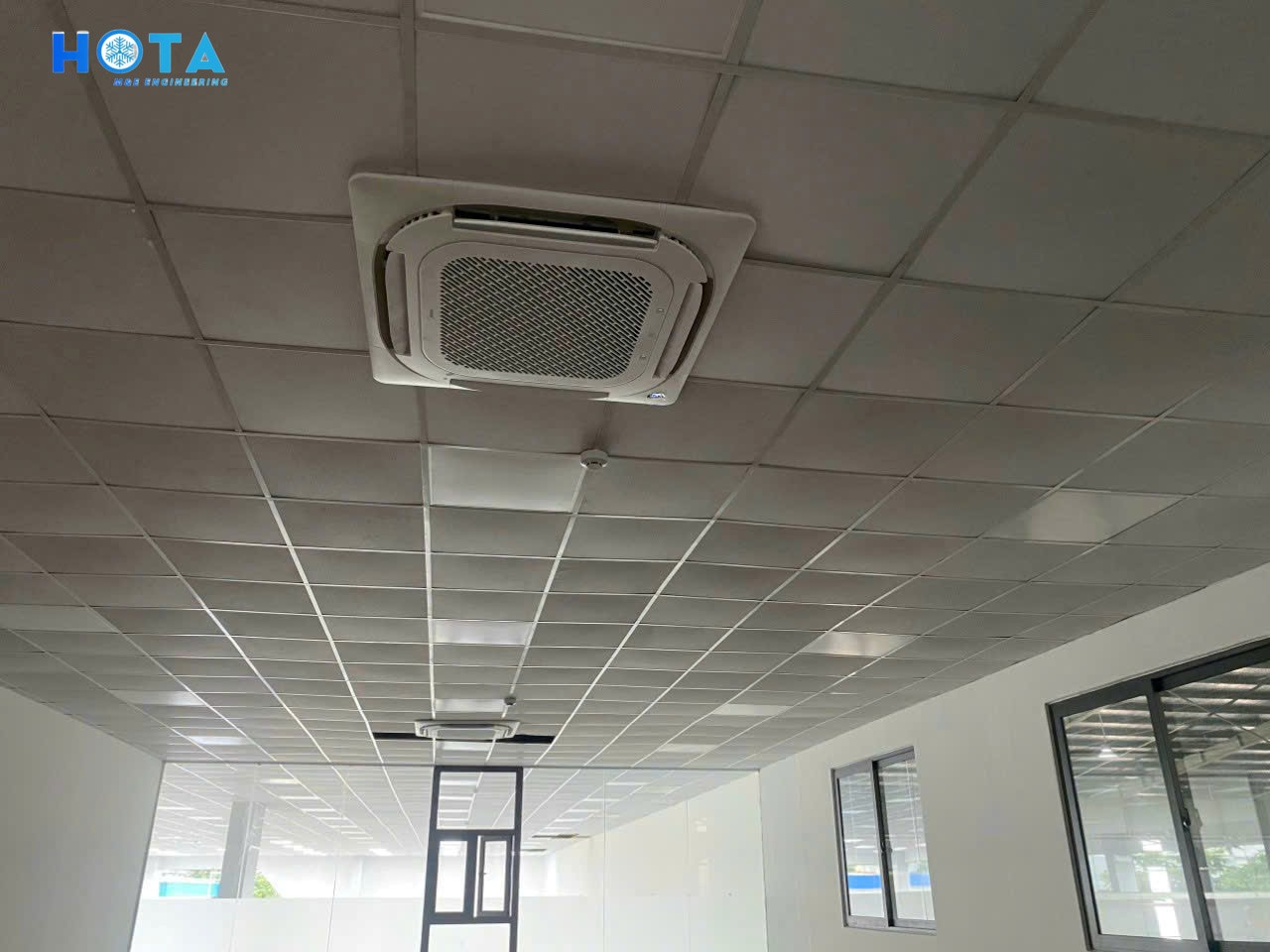 Dieu Hoa Am Tran Cassette Daikin 014